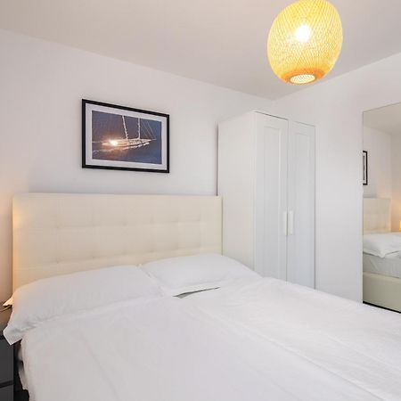 Apartments Soul Кърк Екстериор снимка